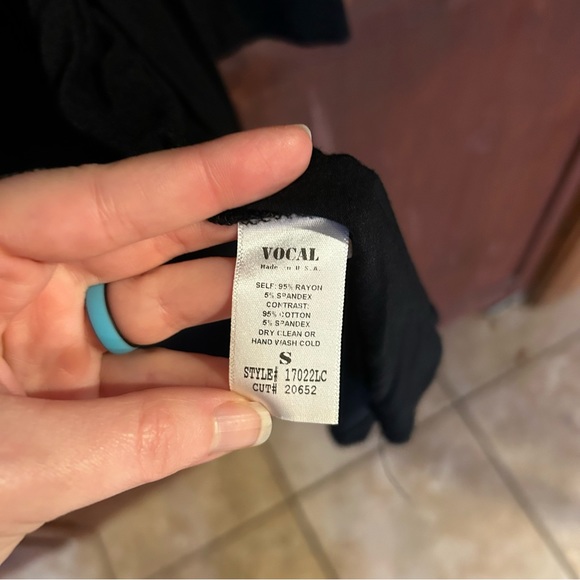 Vocal USA Women's Rhinestone Mesh Knit Open Cardigan Top Size S - Picture 3 of 7